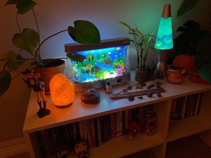 Retro Ocean Lamp