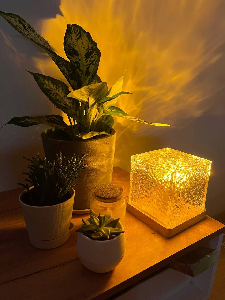 AuroraWave Projector